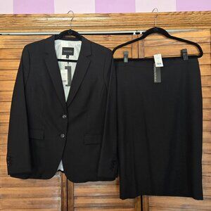 Banana Republic black wool blend skirt suit size 12 NWT